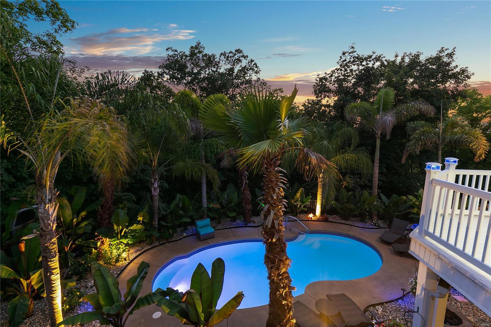 Carverview Manor - Residential