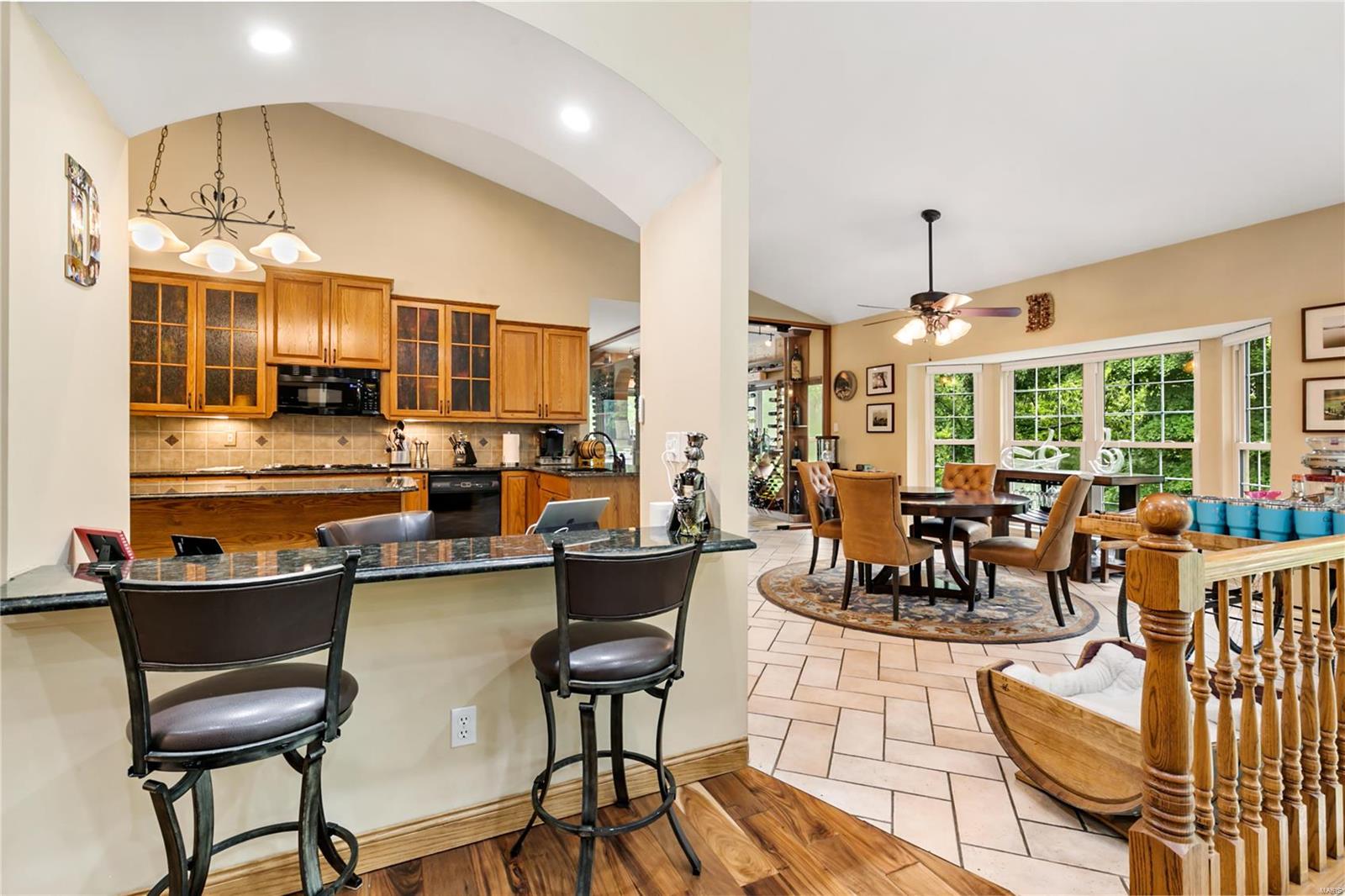 Carverview Manor - Residential