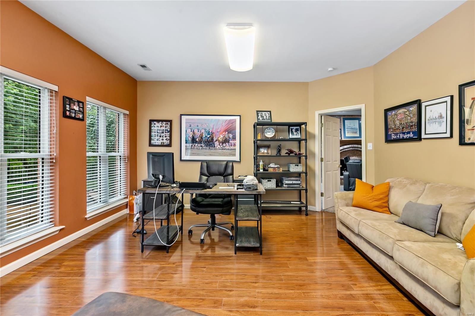 Carverview Manor - Residential