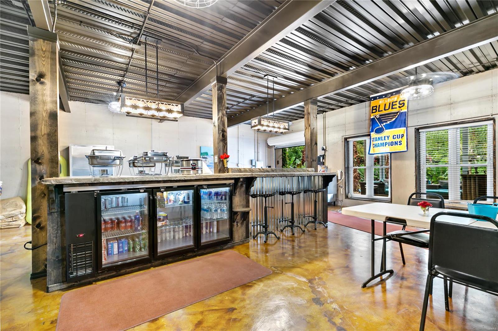 Carverview Manor - Residential