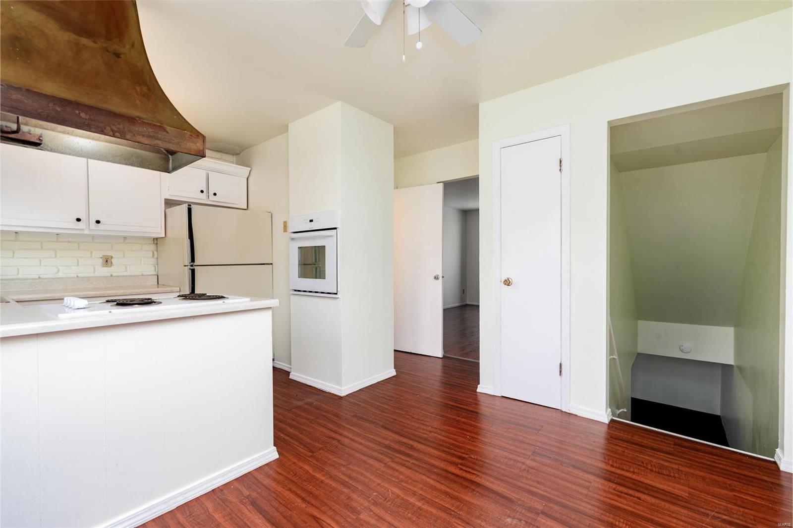 Carleton Arms Condo - Residential