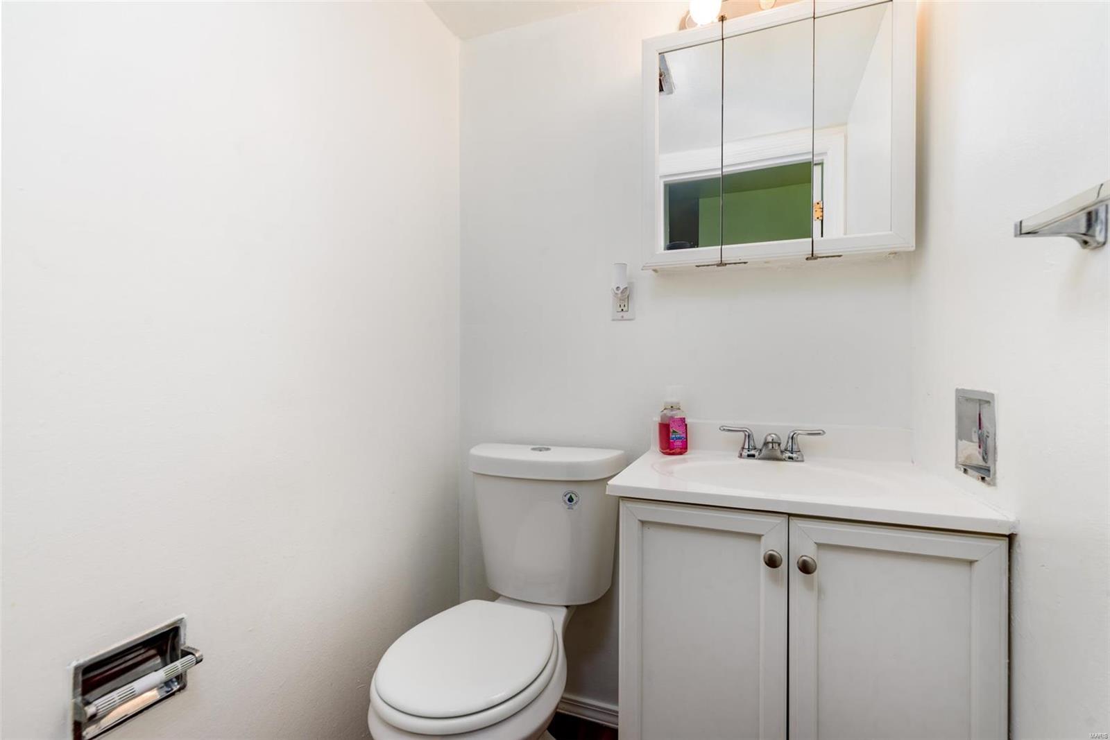 Carleton Arms Condo - Residential