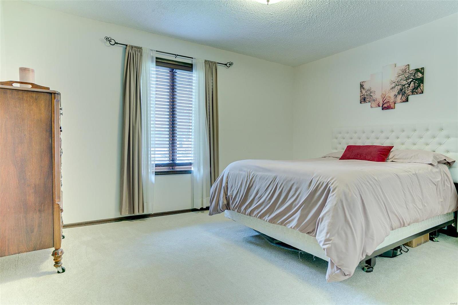 Oak Creek Hills - Residential