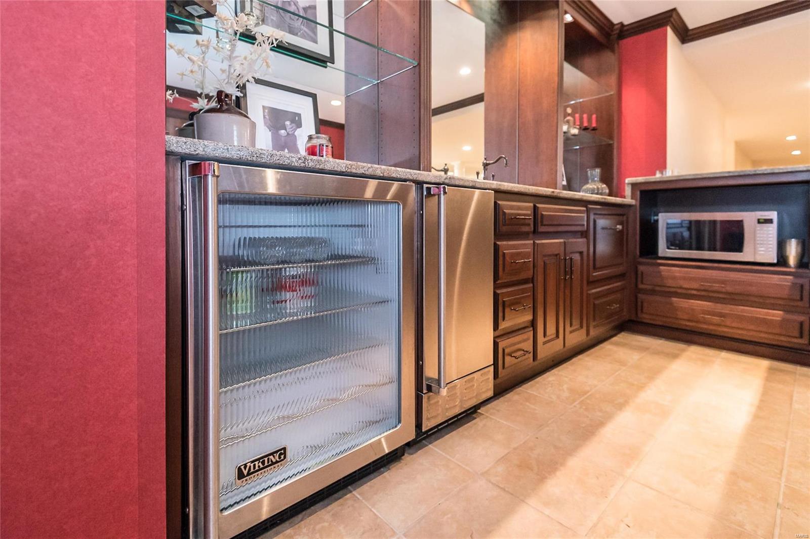 Kingspointe - Residential