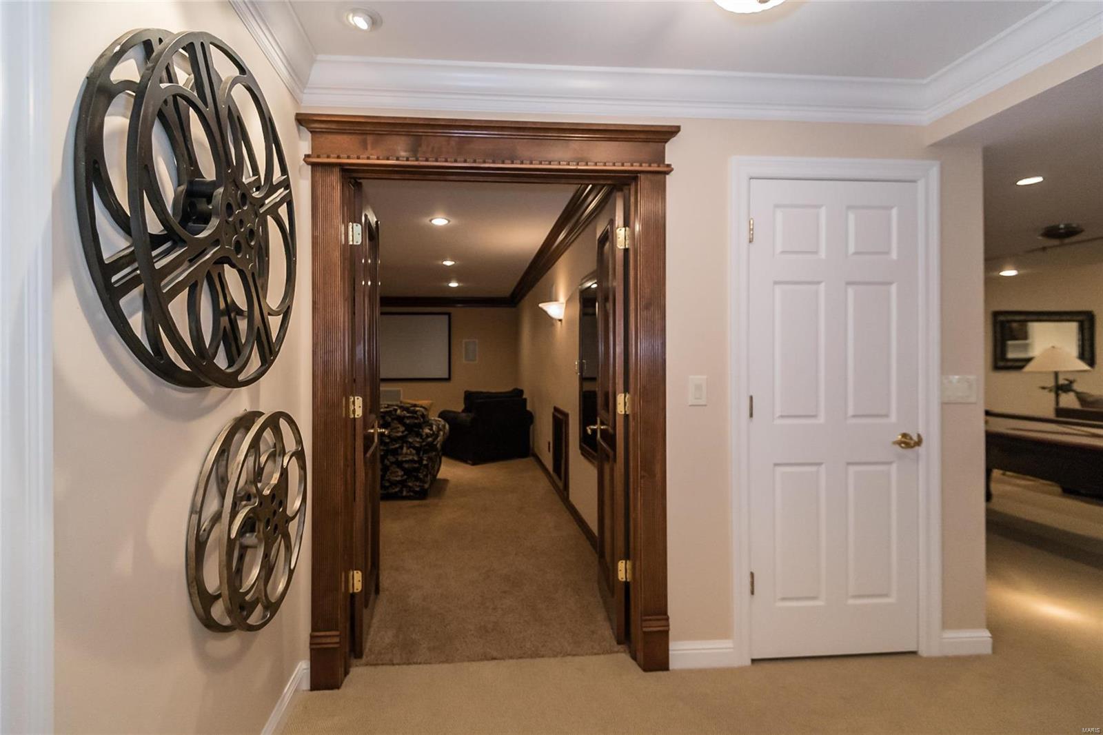 Kingspointe - Residential