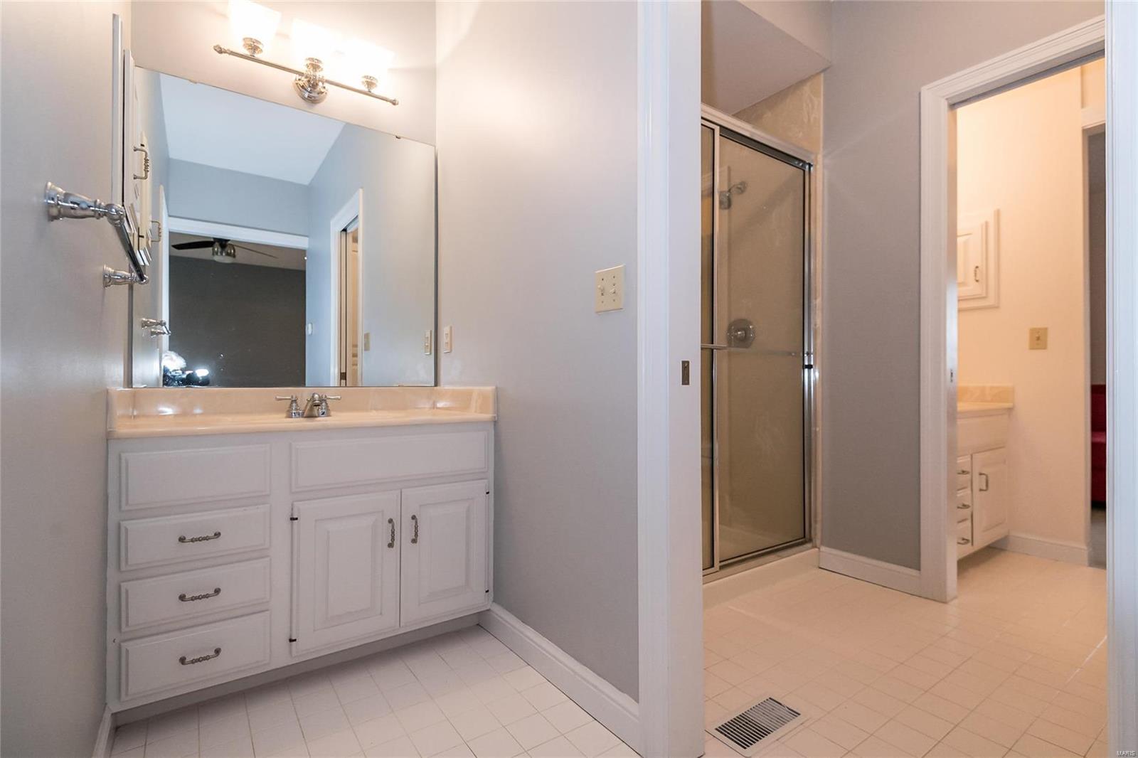 Kingspointe - Residential