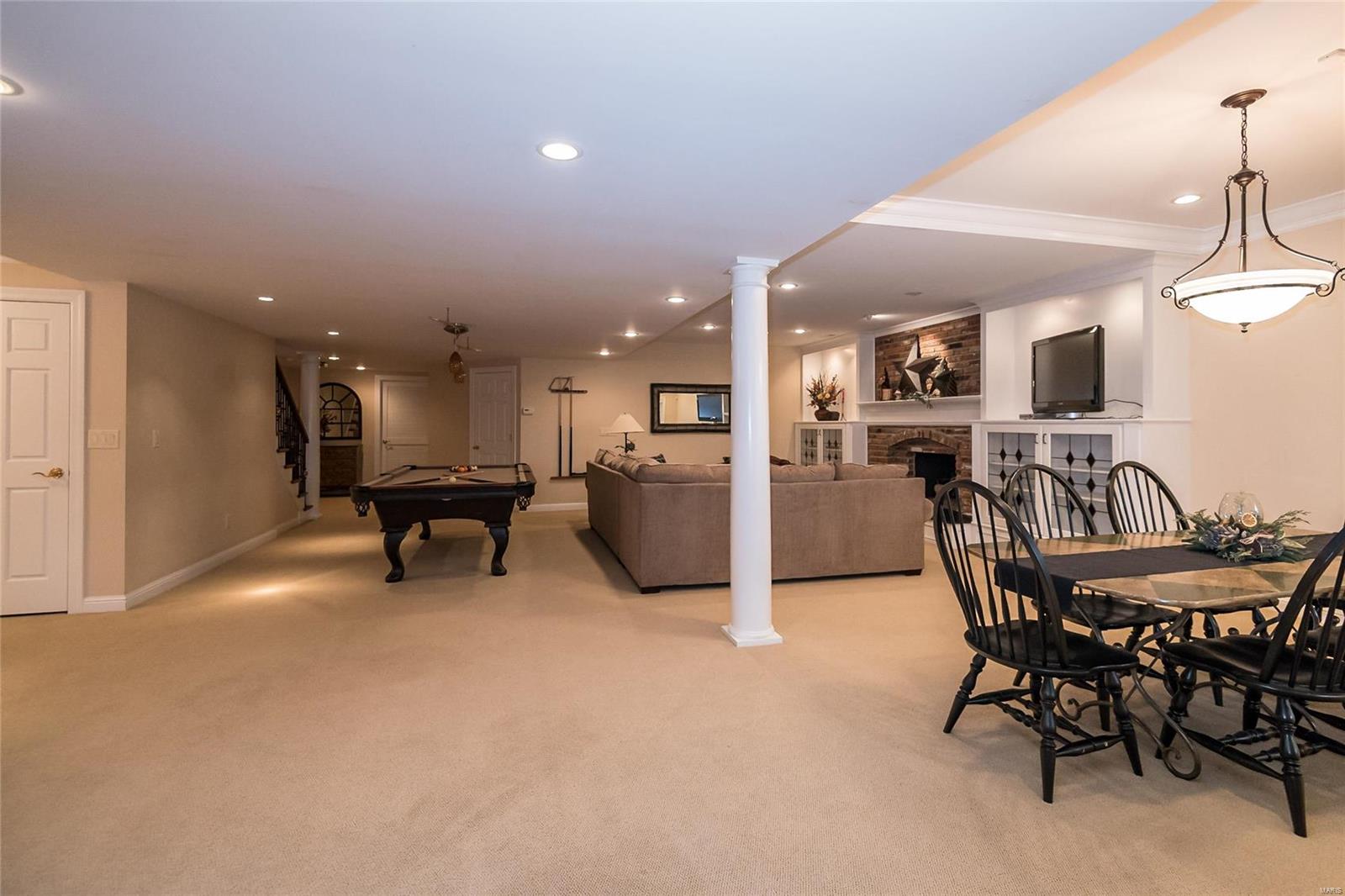 Kingspointe - Residential