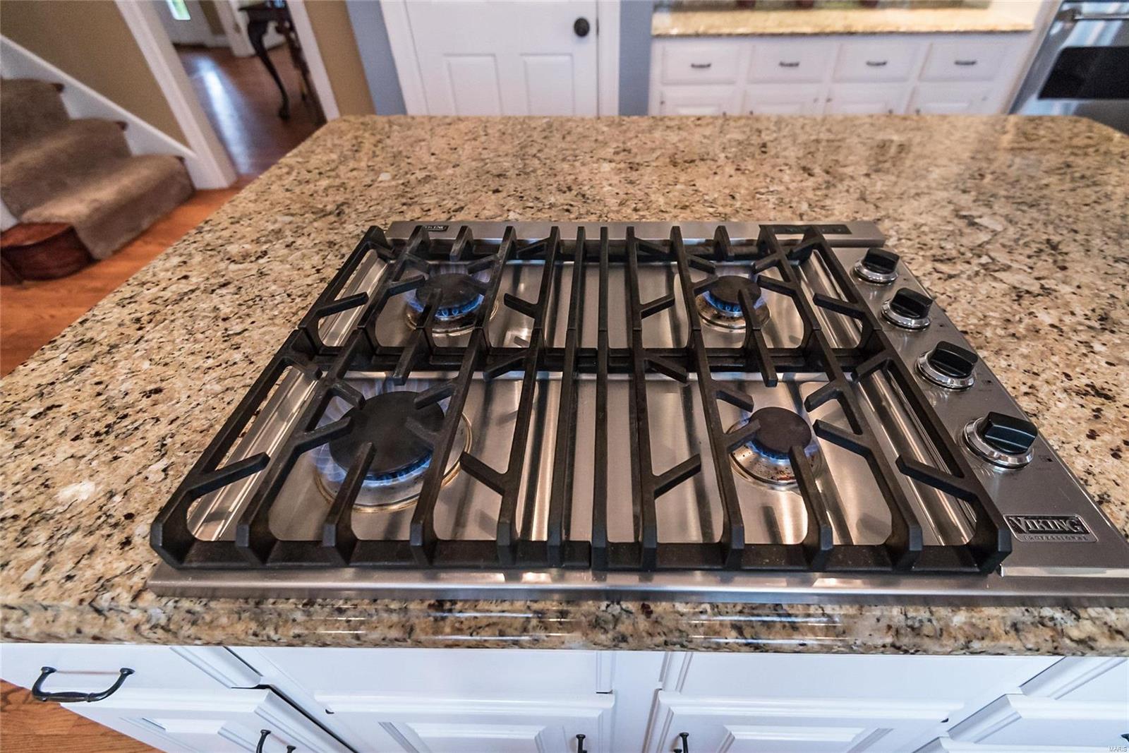 Kingspointe - Residential