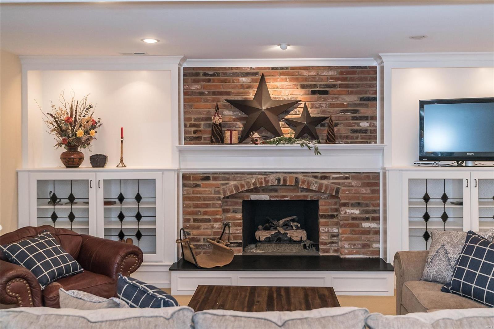 Kingspointe - Residential