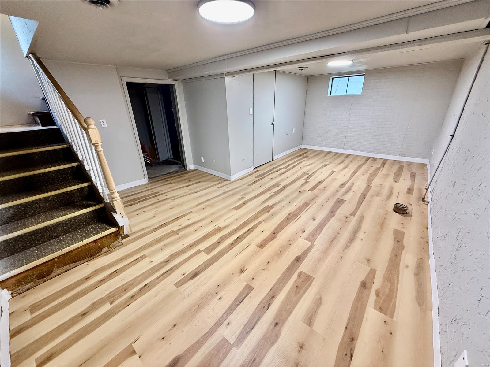 Wood River, Illinois 62095, United States, 4 Bedrooms Bedrooms, ,2 BathroomsBathrooms,Residential,Pending,123252