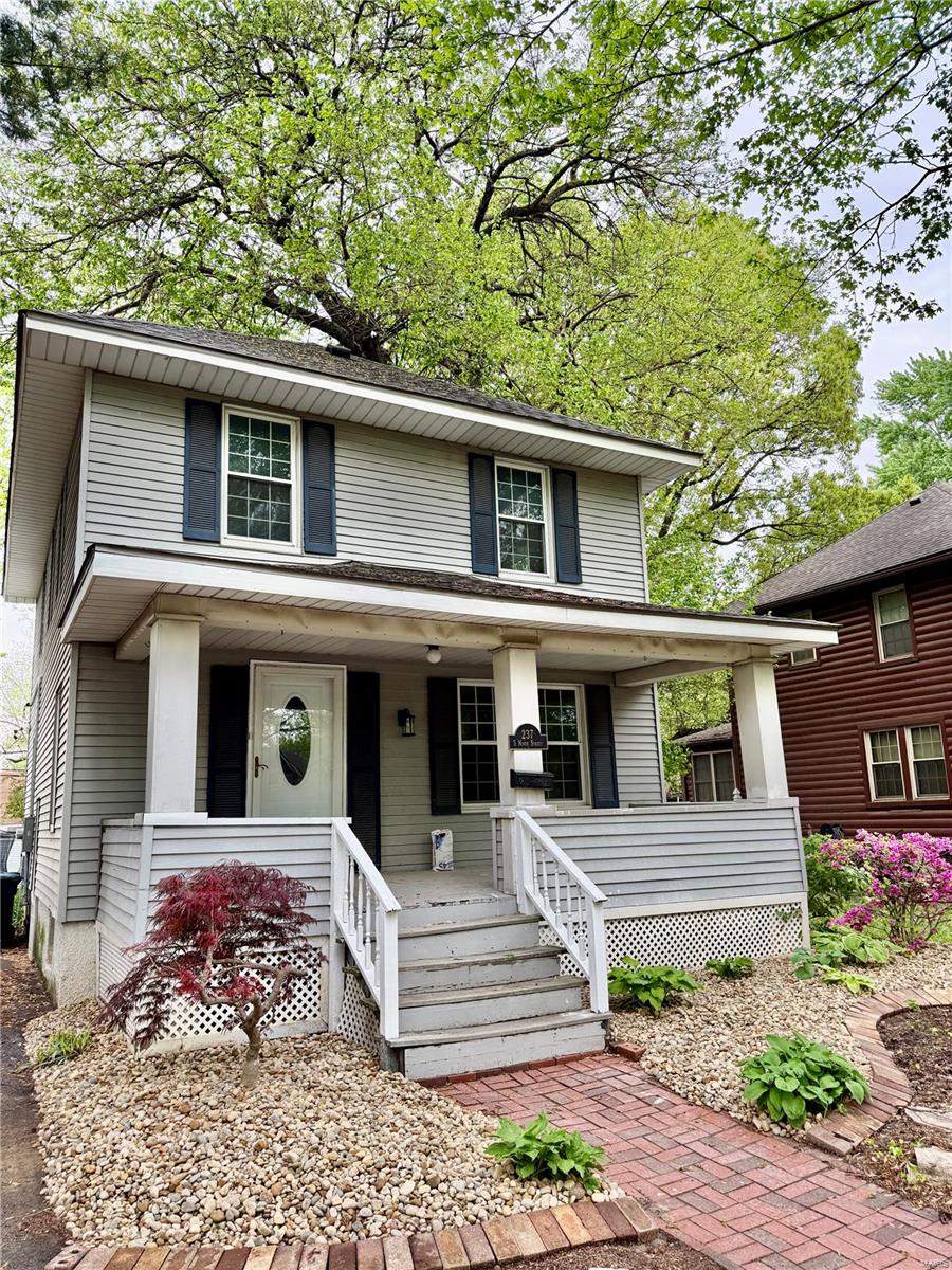 Wood River, Illinois 62095, United States, 4 Bedrooms Bedrooms, ,2 BathroomsBathrooms,Residential,Pending,123252