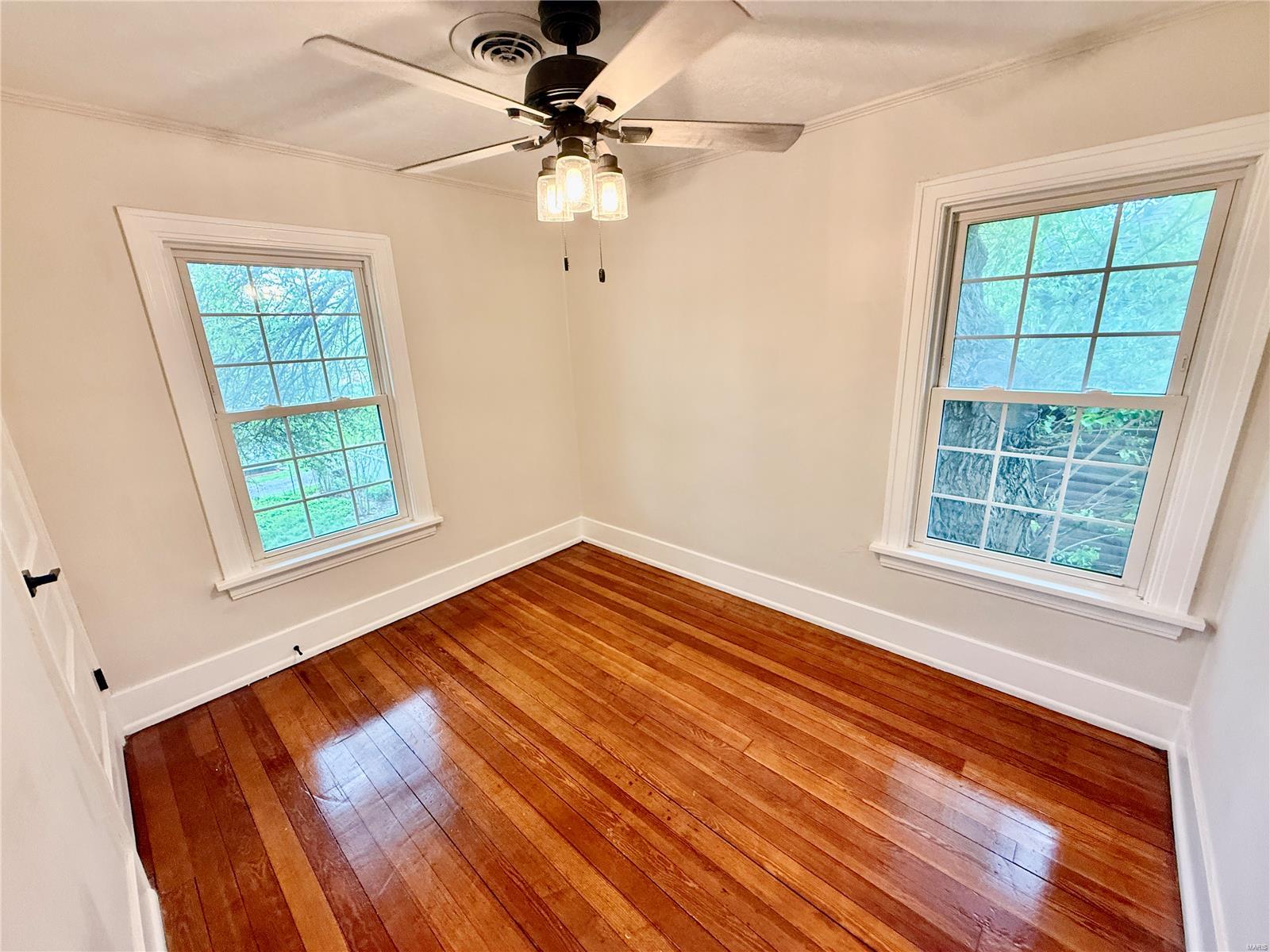 Wood River, Illinois 62095, United States, 4 Bedrooms Bedrooms, ,2 BathroomsBathrooms,Residential,Pending,123252