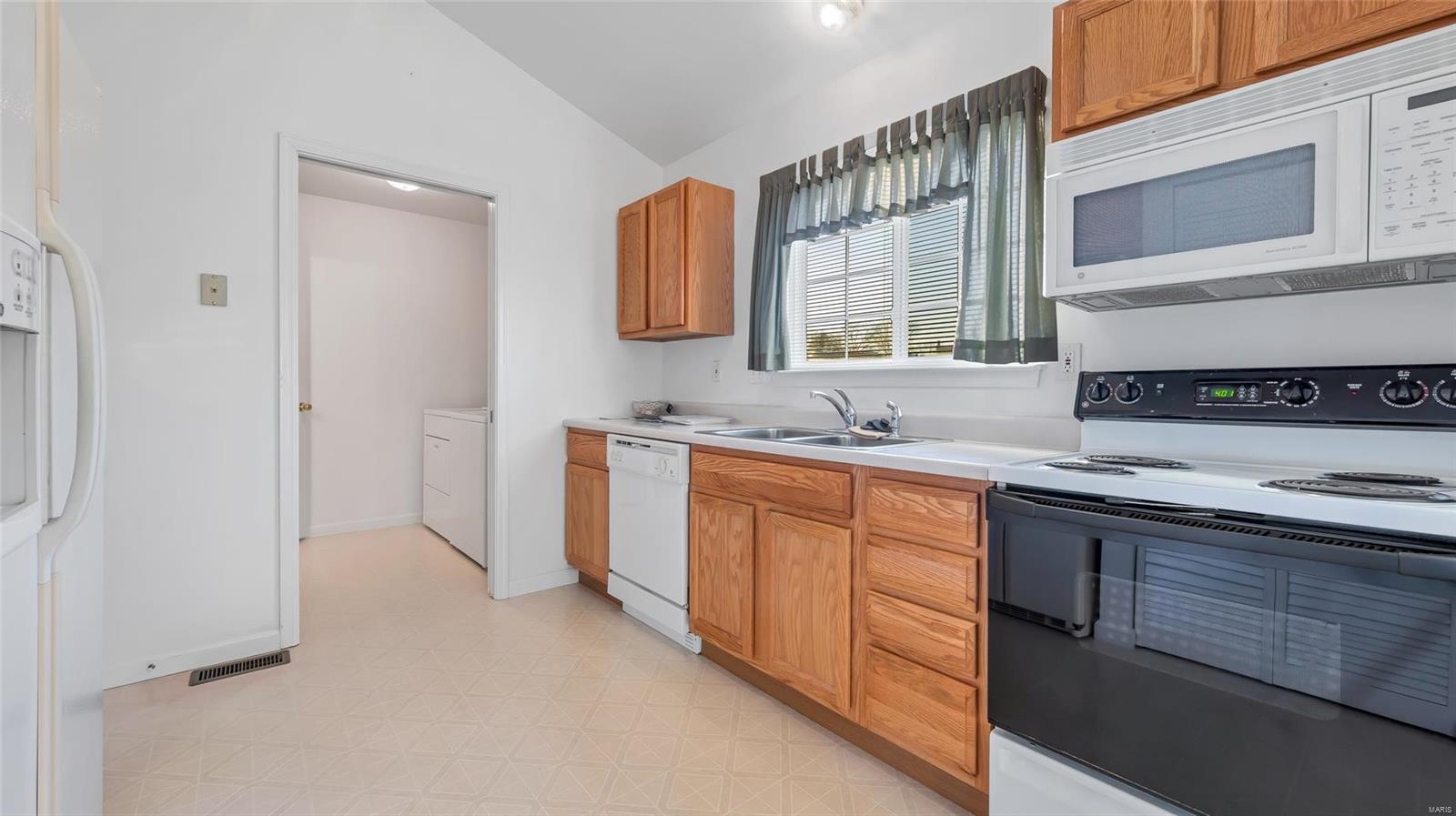 Cardinal Villas - Residential