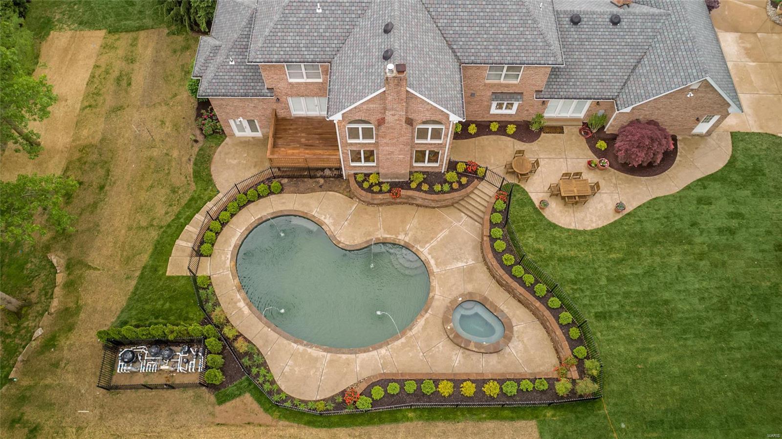 Hunters Grove - Residential