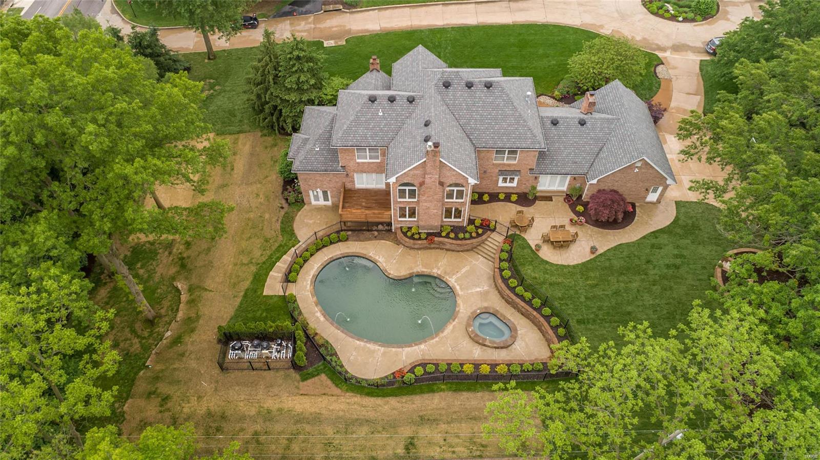 Hunters Grove - Residential