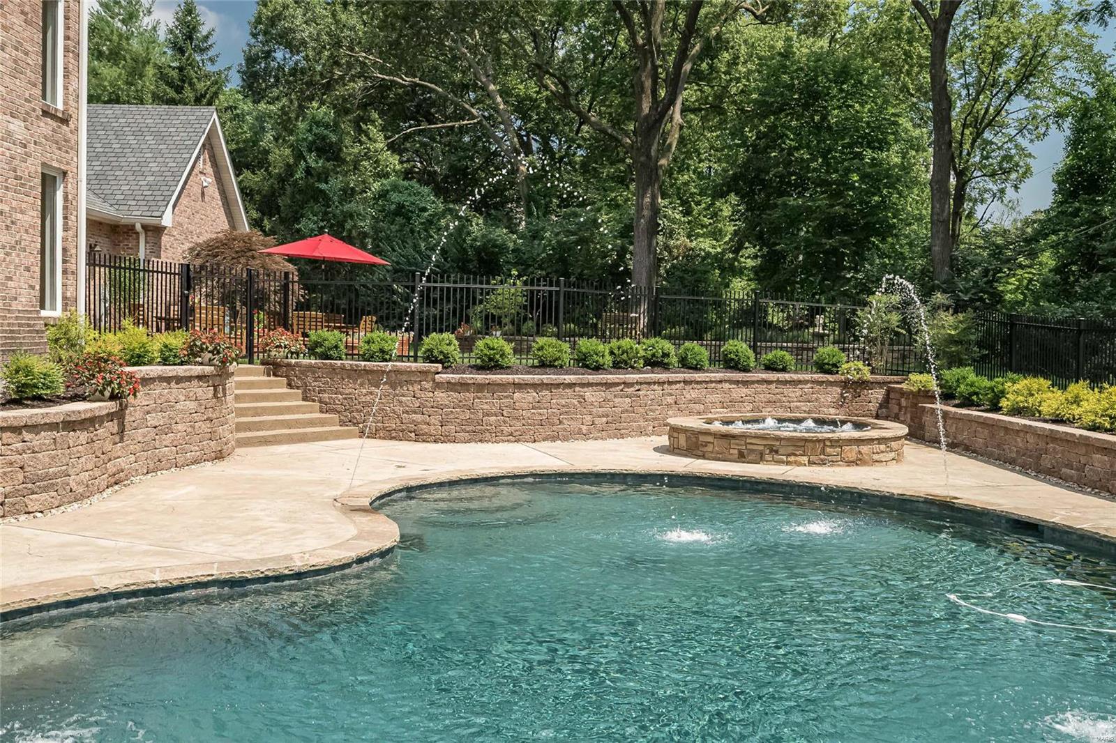 Hunters Grove - Residential