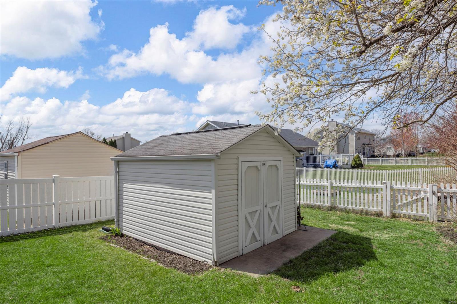 Vlgs At Dardenne Oakland Village - Residential