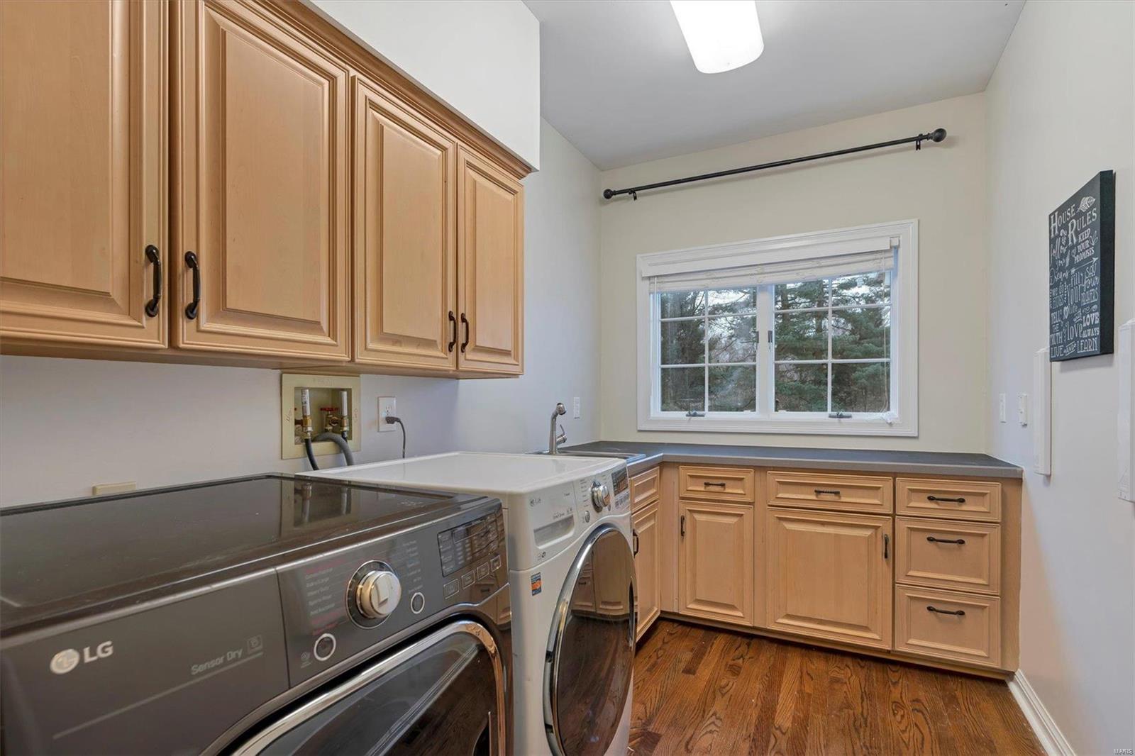 Hamptons The - Residential