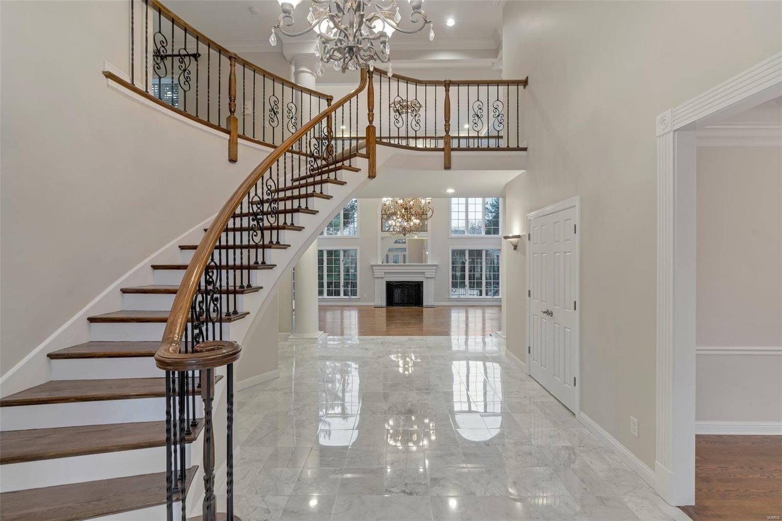 Hamptons The - Residential