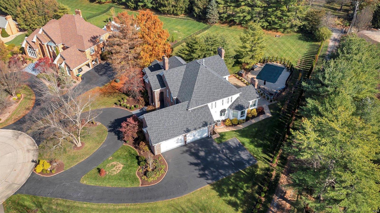 Hamptons The - Residential