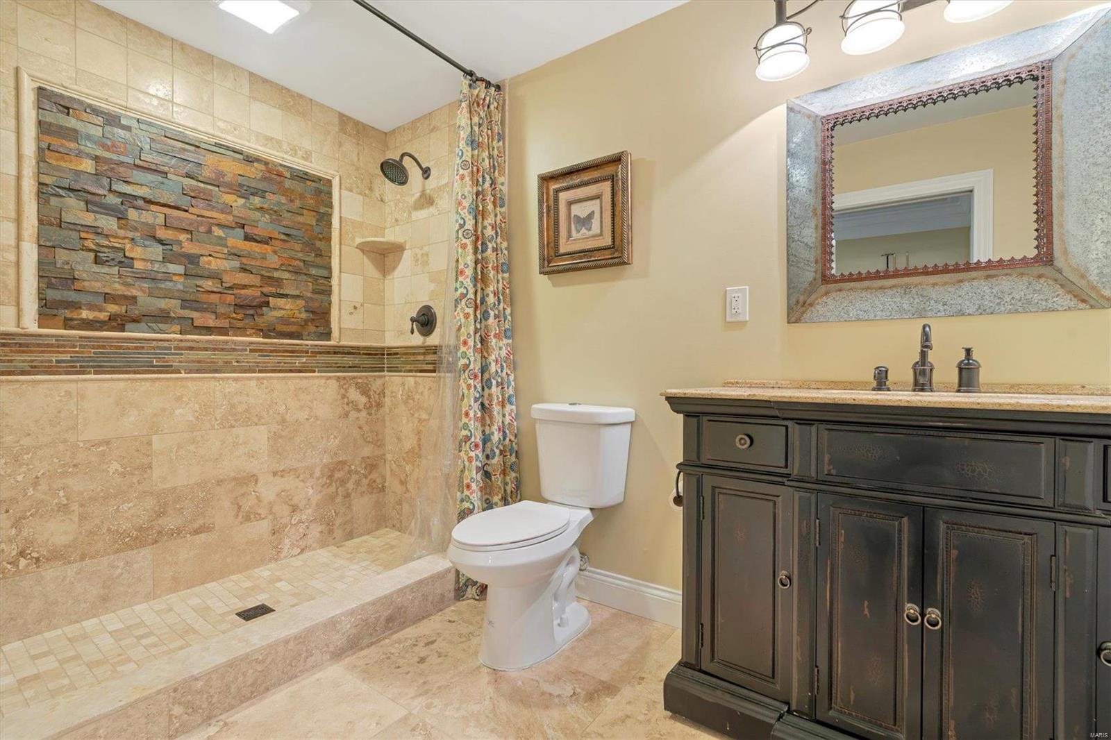 Hamptons The - Residential