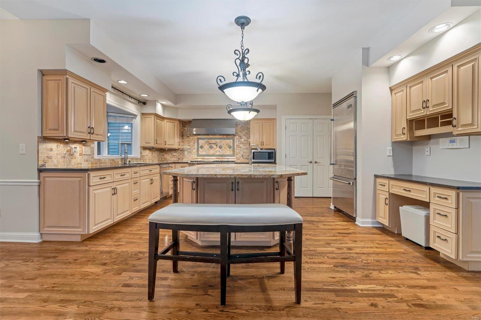 Hamptons The - Residential