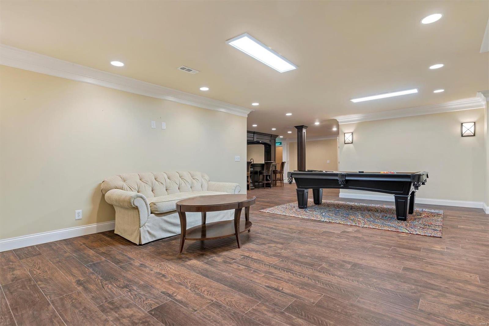 Hamptons The - Residential