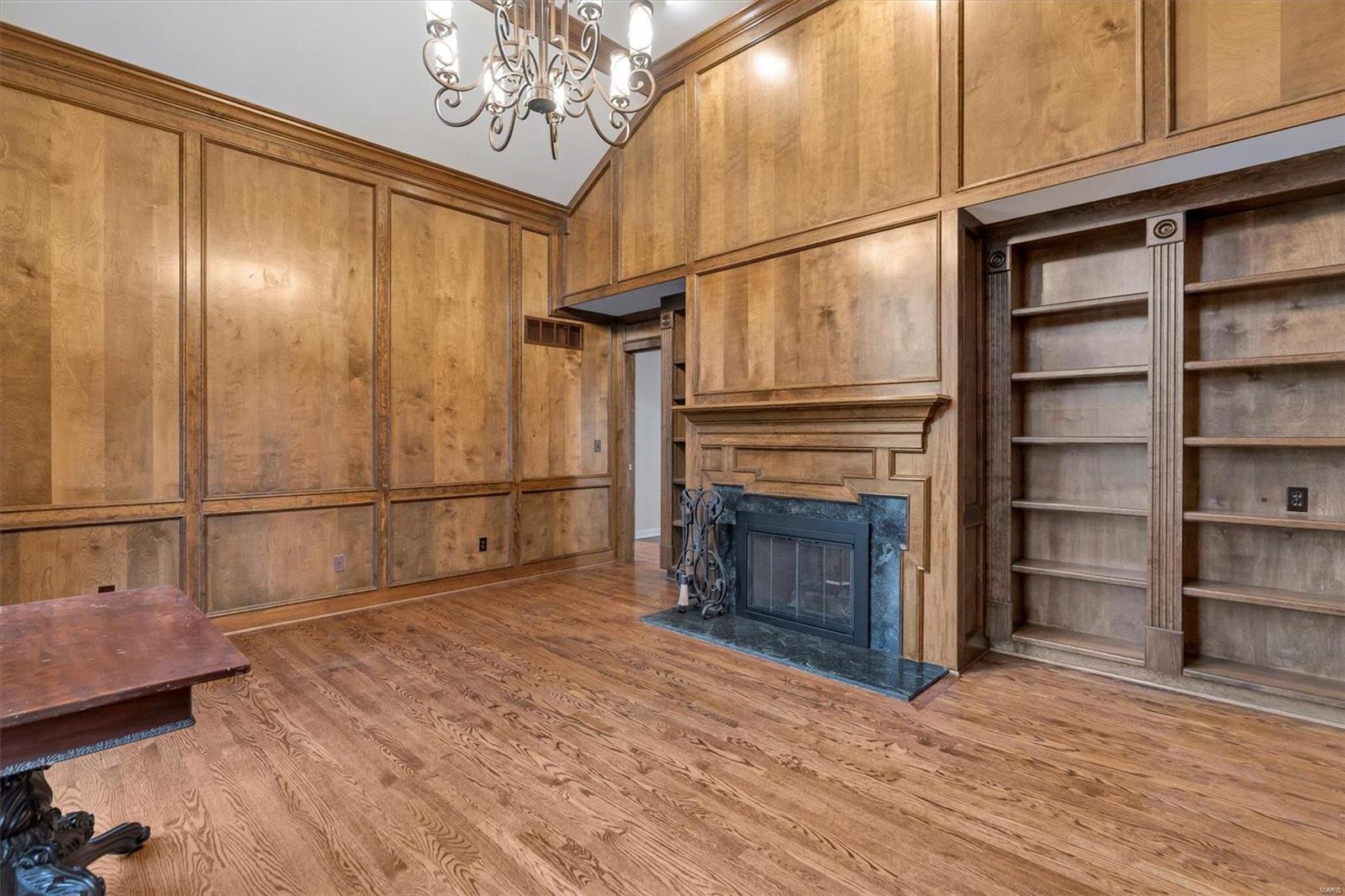 Hamptons The - Residential