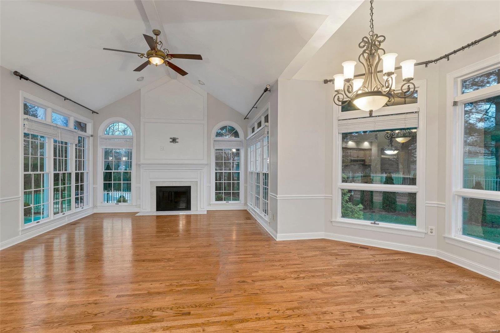 Hamptons The - Residential