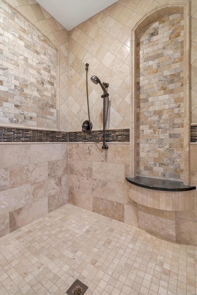 Hamptons The - Residential