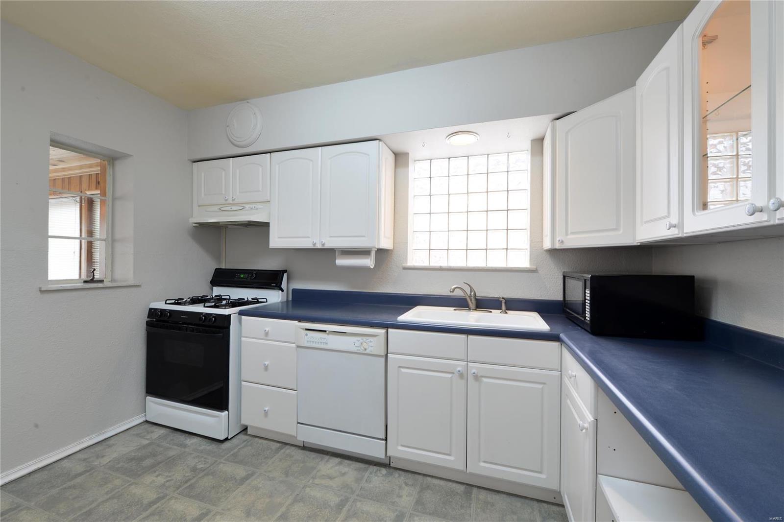 Kobermanns Add - Residential Lease
