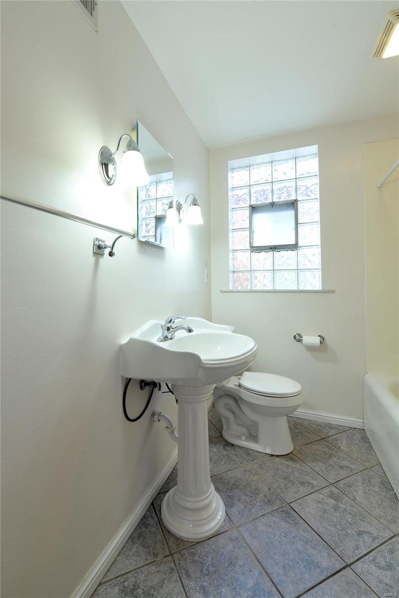 Kobermanns Add - Residential Lease