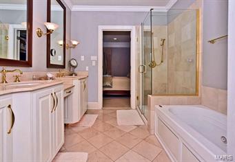 Villas Of Clayton Gardens Condo - Residential