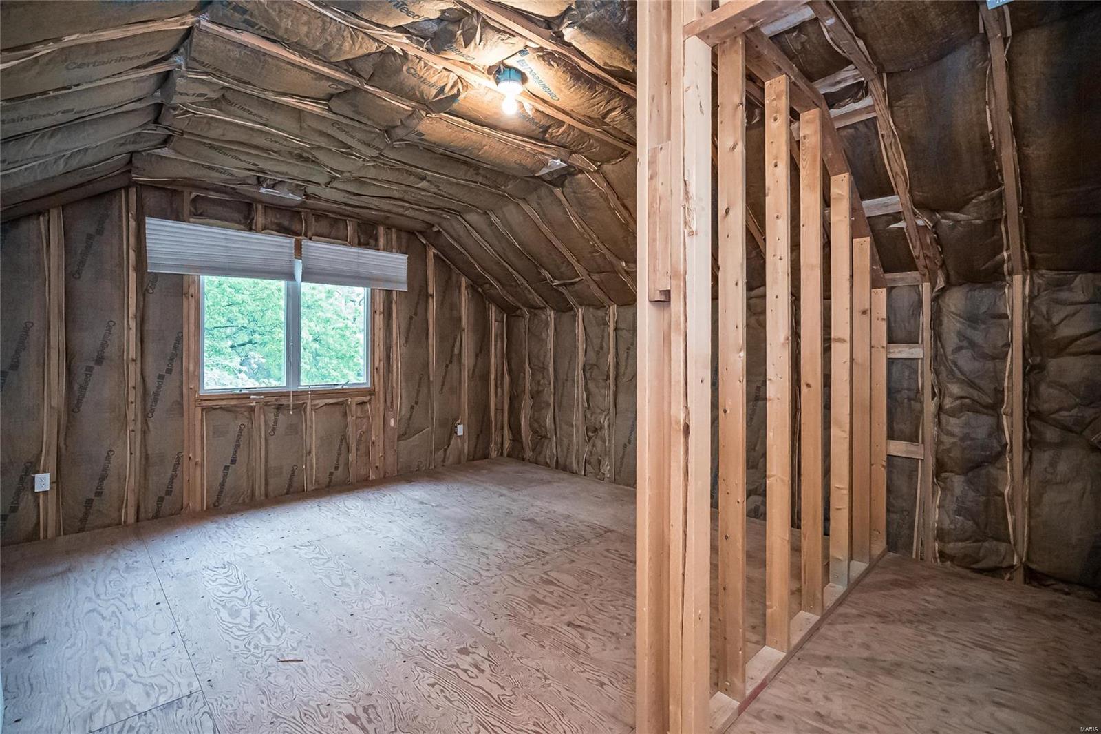 Ballas Pond - Residential