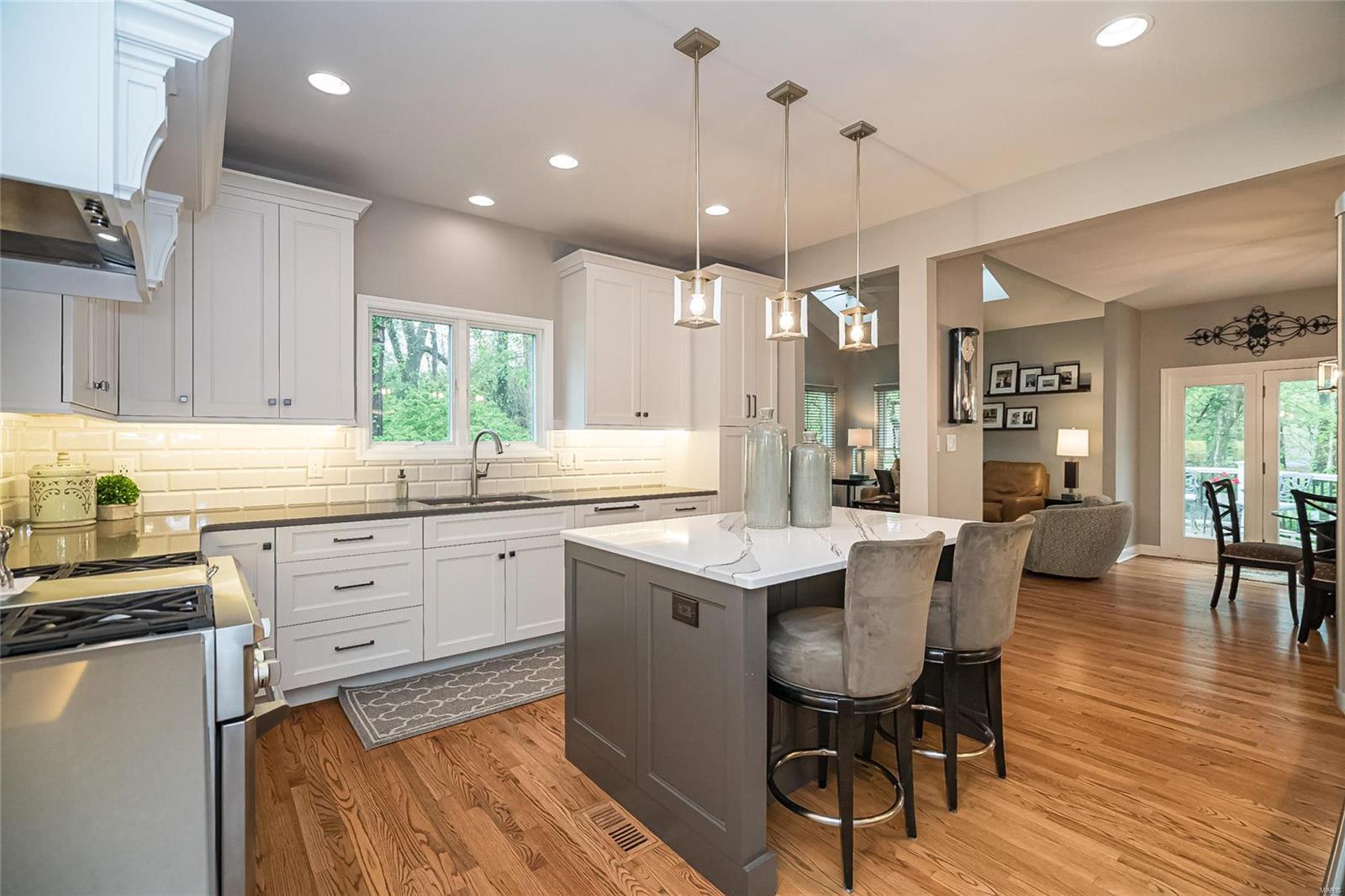 Ballas Pond - Residential