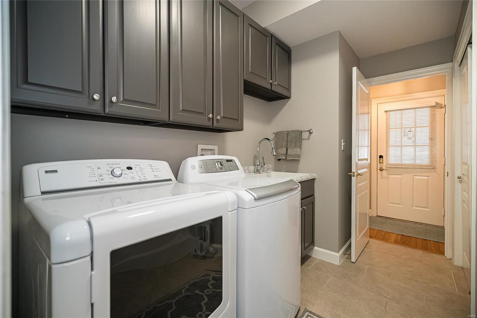 Ballas Pond - Residential