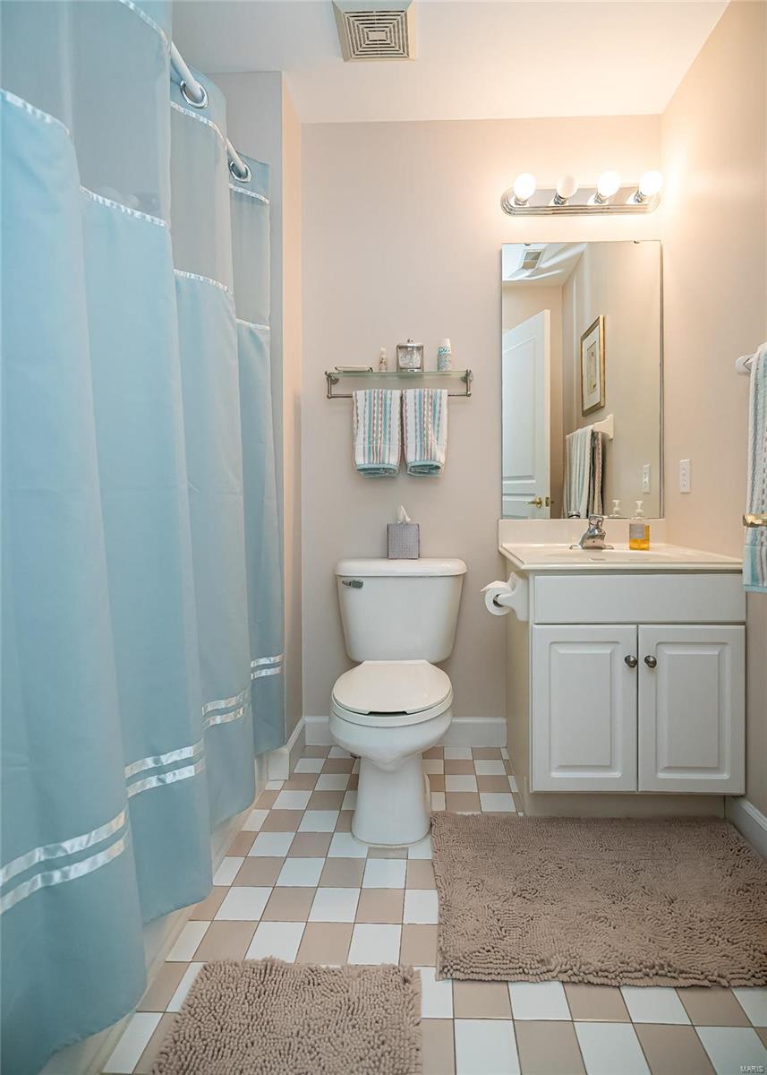 Ballas Pond - Residential