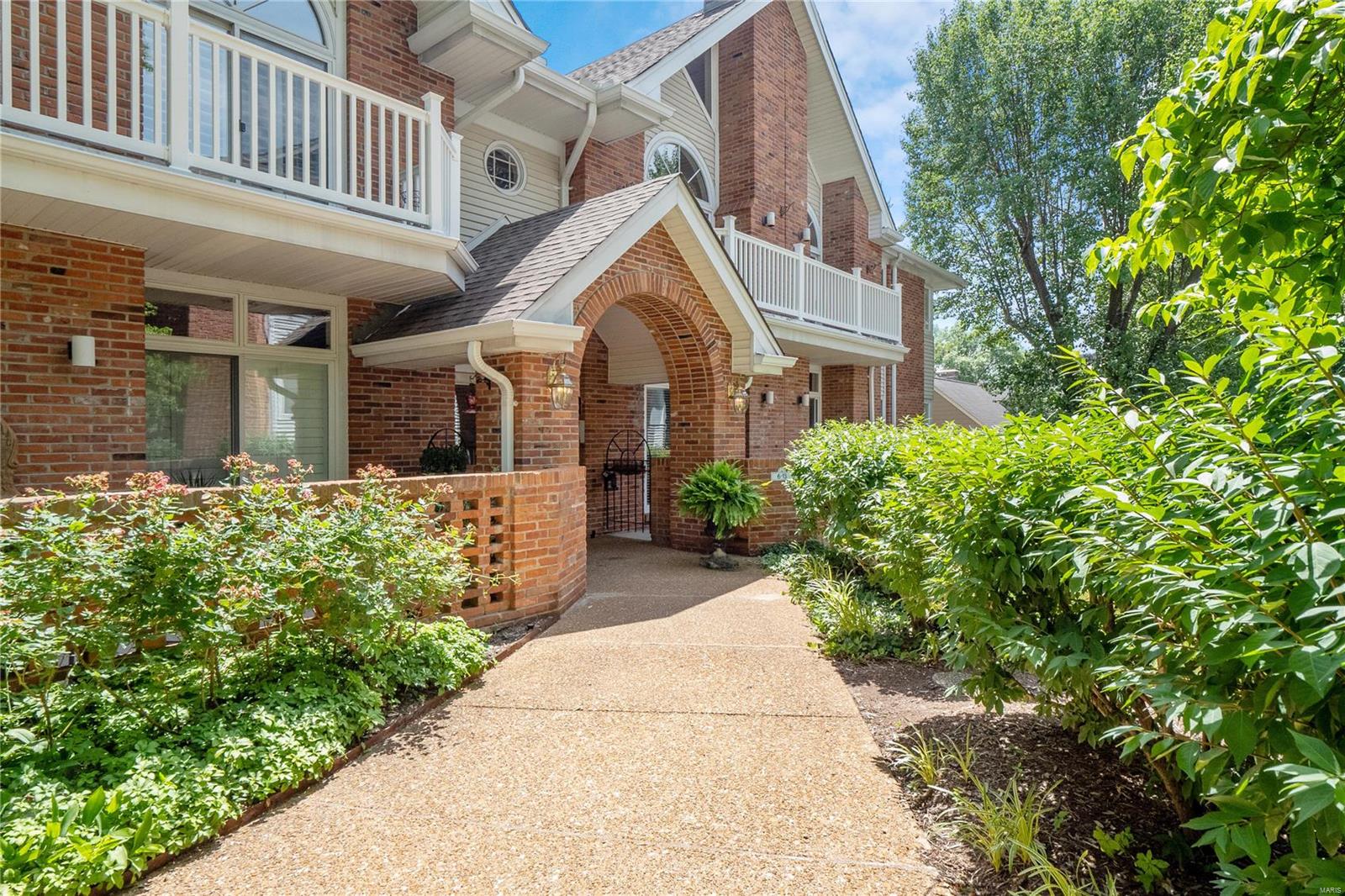 Country Club Terrace Condo First - Residential