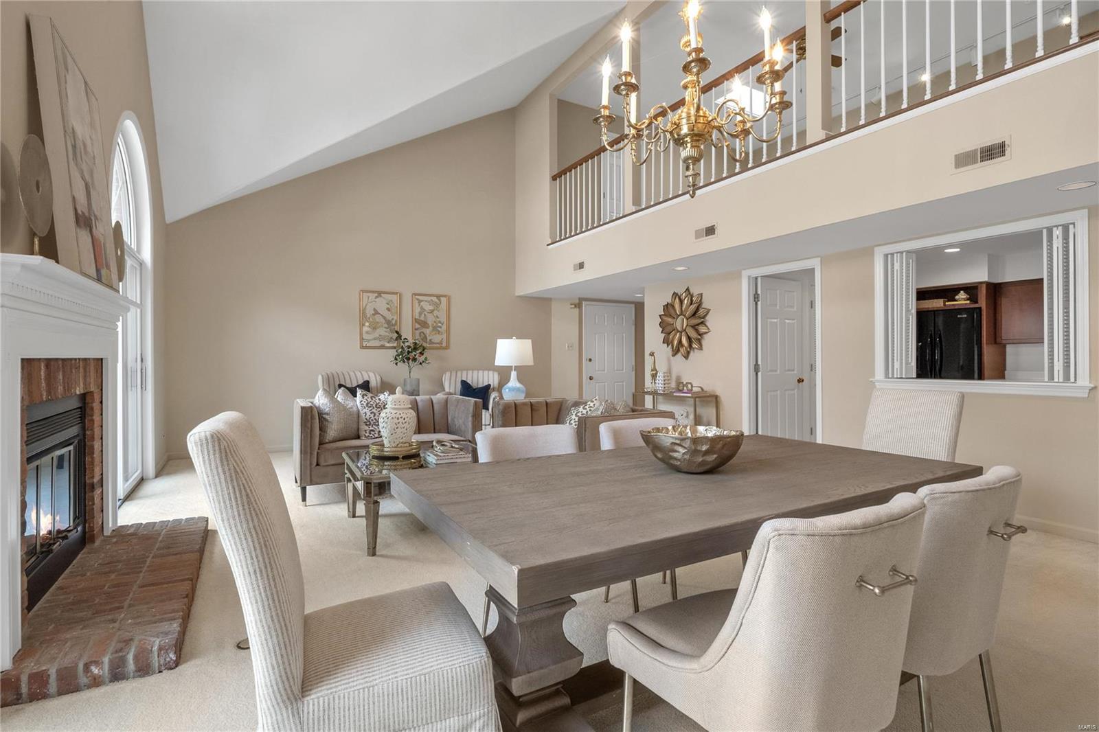 Country Club Terrace Condo First - Residential