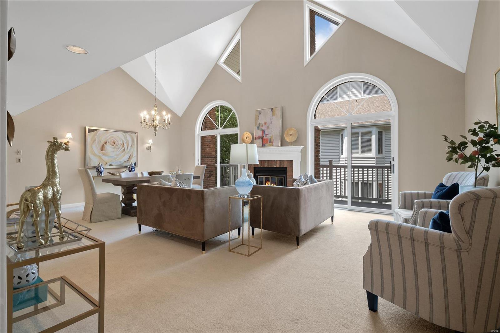 Country Club Terrace Condo First - Residential