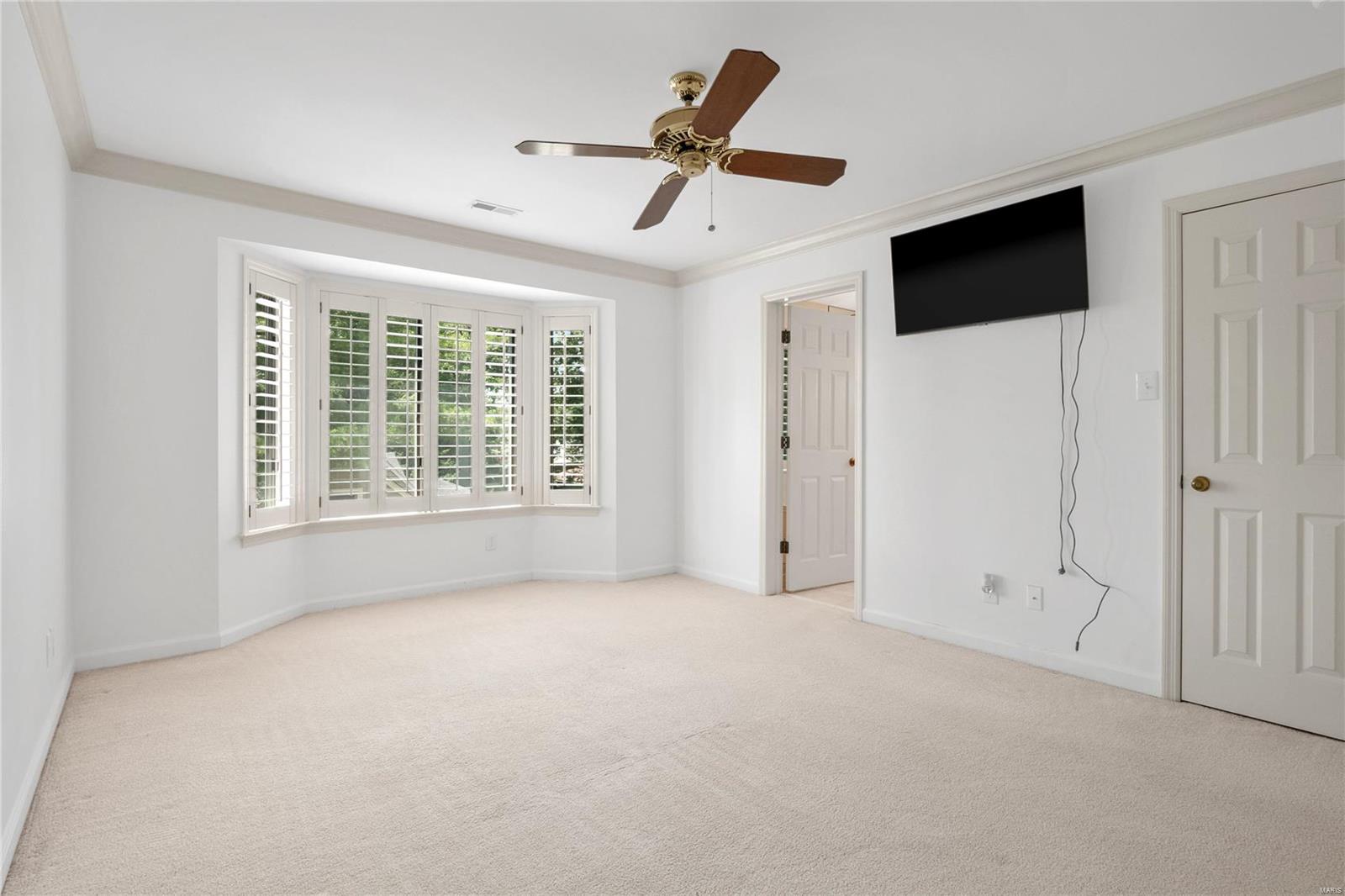 Country Club Terrace Condo First - Residential