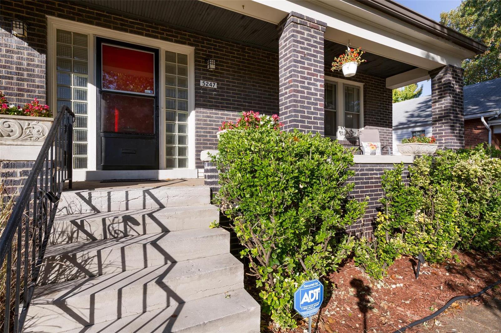J G Travilla S Hampton Add - Residential