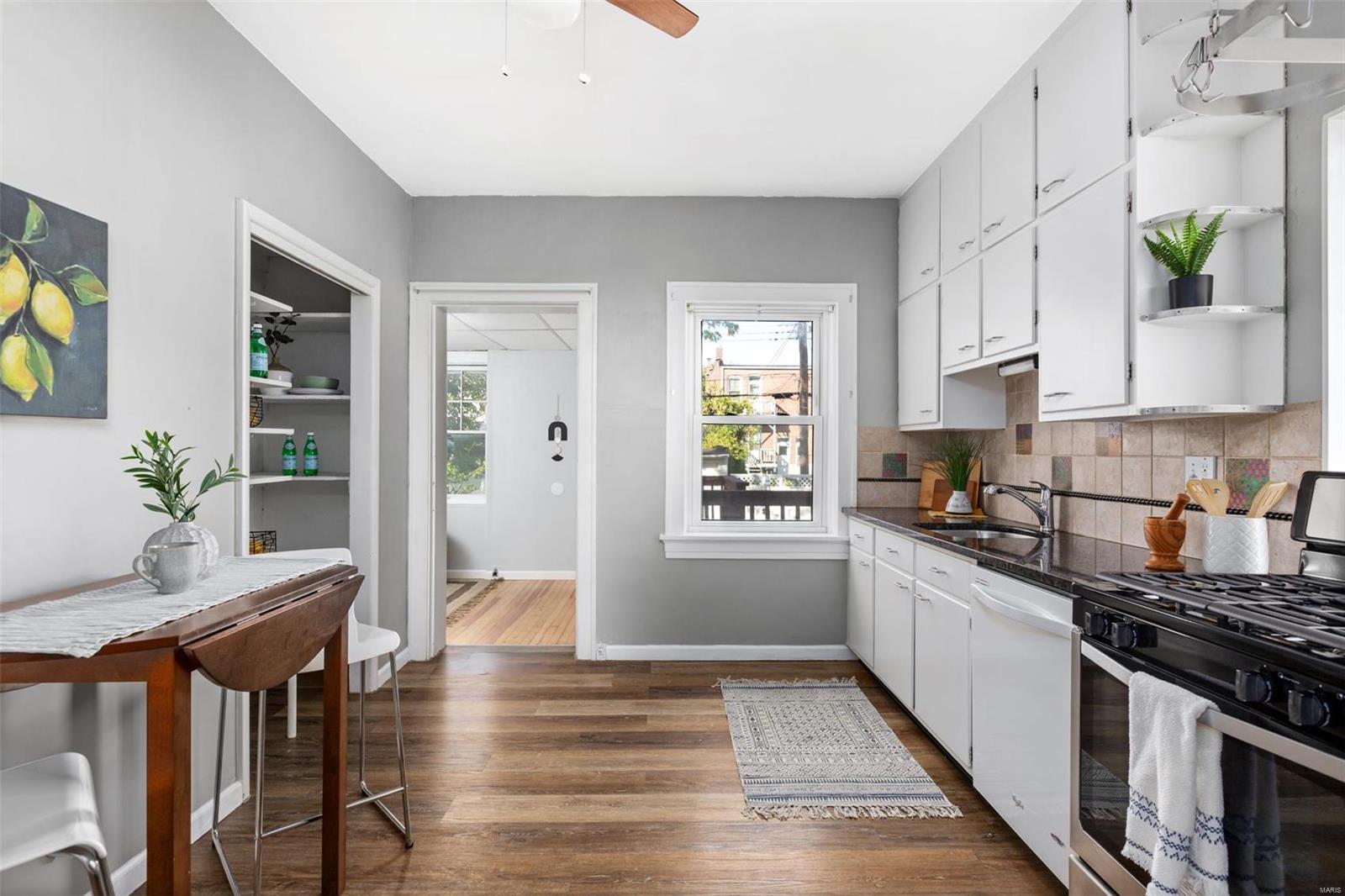 J G Travilla S Hampton Add - Residential