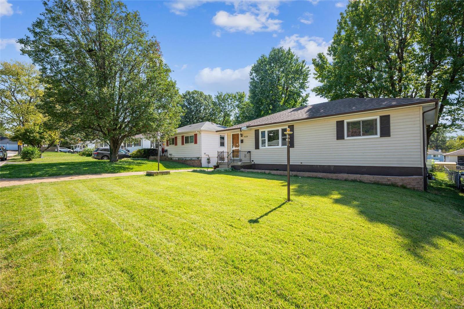 Niles Manor - Residential