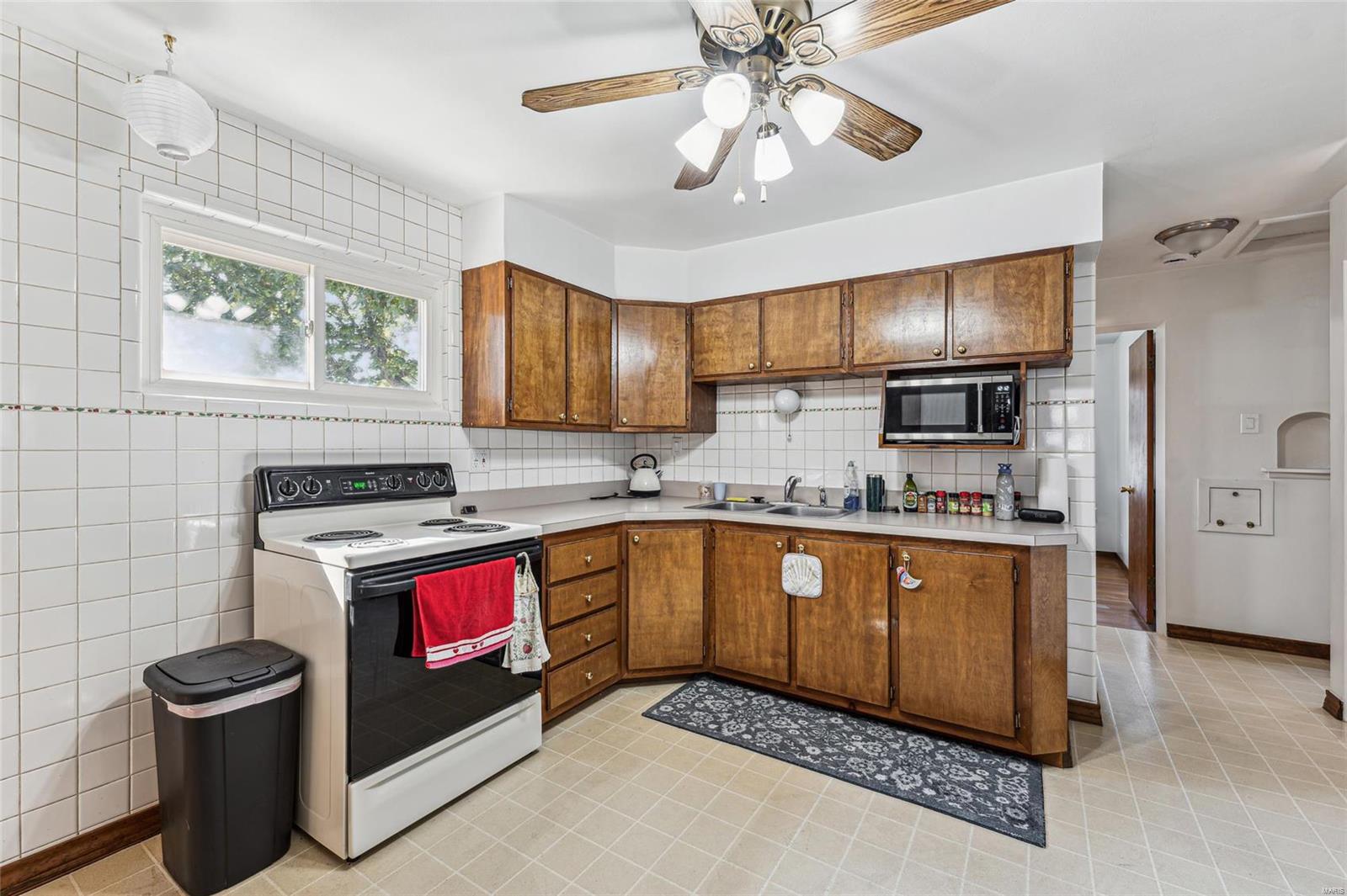 Niles Manor - Residential
