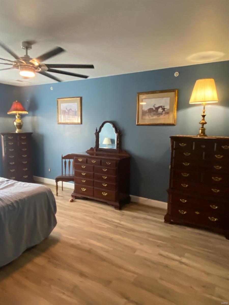 St Louis, Missouri 63104, United States, 2 Bedrooms Bedrooms, ,2 BathroomsBathrooms,Residential,Pending,99698