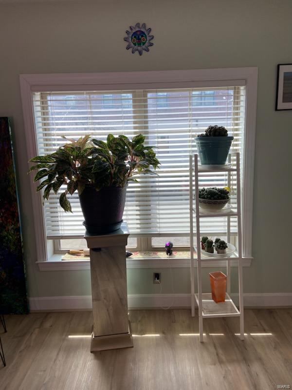 St Louis, Missouri 63104, United States, 2 Bedrooms Bedrooms, ,2 BathroomsBathrooms,Residential,Pending,99698