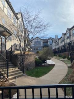 St Louis, Missouri 63104, United States, 2 Bedrooms Bedrooms, ,2 BathroomsBathrooms,Residential,Pending,99698