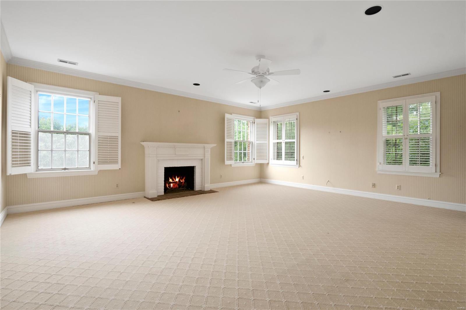 Commons Condo Ph II The - Residential