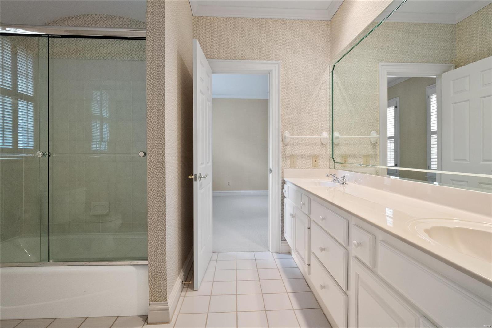 Commons Condo Ph II The - Residential